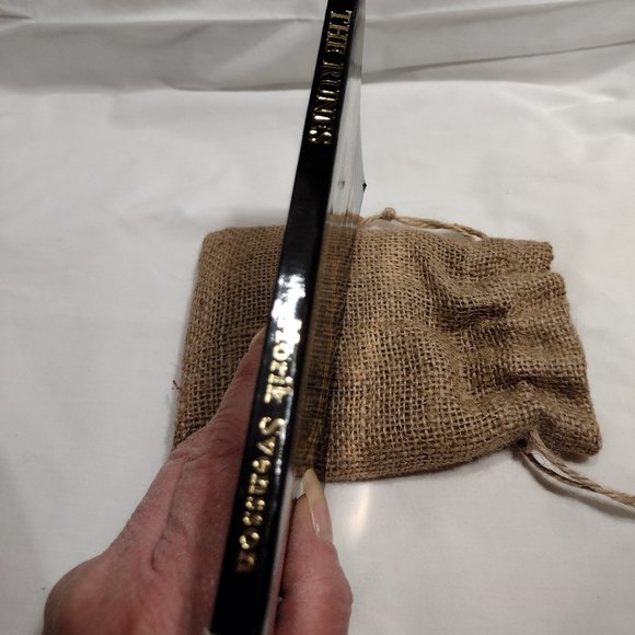 The Runes: The Future Revealed with this Ancient Norse System of Divination - Picture 9 of 13